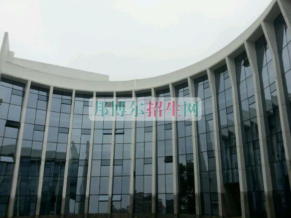 湖南涉外經(jīng)濟學(xué)院是幾本