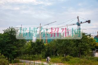 四川省建筑技工學(xué)校2016年報(bào)名條件、招生對(duì)象