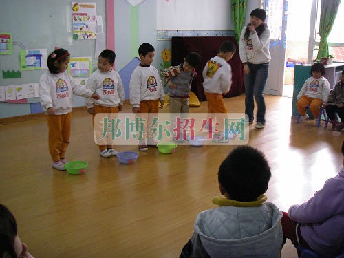 幼師專(zhuān)業(yè)畢業(yè)以后可從事的工作有哪些