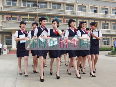 中專學高鐵乘務(wù)有前途嗎