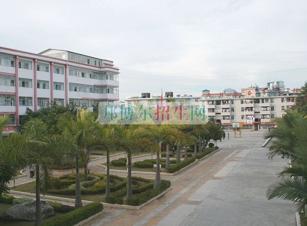 云南省普洱衛(wèi)生學校