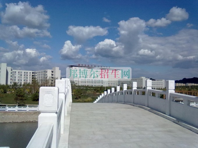 哪個(gè)大專(zhuān)學(xué)校的計(jì)算機(jī)多媒體技術(shù)好