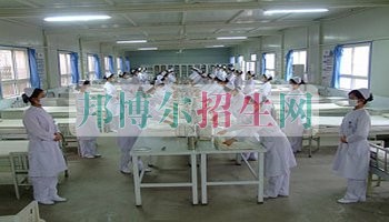 高中沒畢業(yè)可以學(xué)高級護理嗎