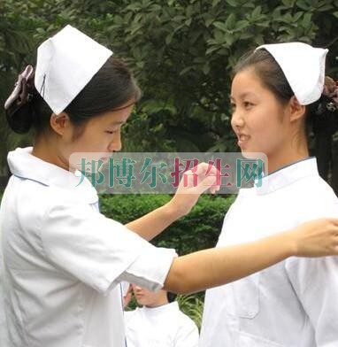 高級護(hù)理學(xué)校哪個好