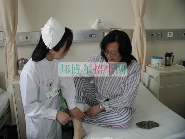中專學(xué)高級(jí)護(hù)理有前途嗎
