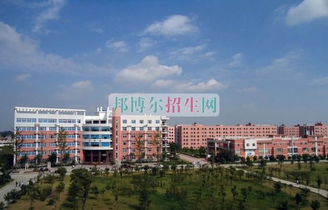 成都哪個學校有計算機應用技術(shù)