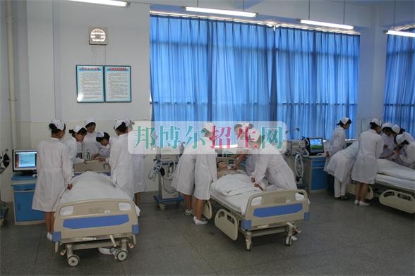 成都有高級(jí)護(hù)理的大專(zhuān)