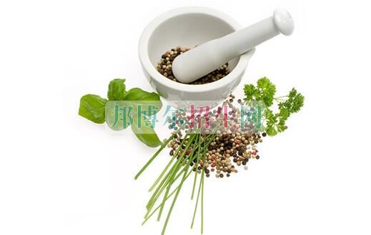 成都男生讀藥劑專(zhuān)業(yè)好嗎