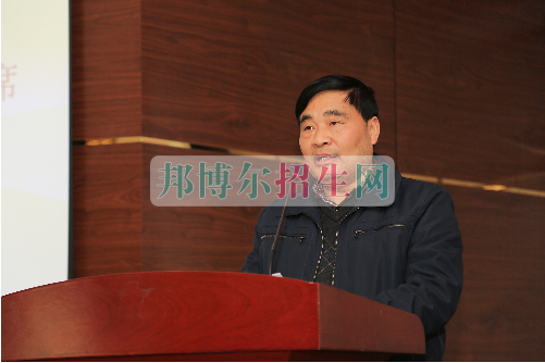 成都航空職業(yè)技術學院第三屆第一次教職工代表、工會會員代表大會勝利召開