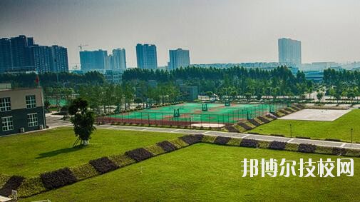 重慶城市建設(shè)技工學(xué)校2020年報(bào)名條件、招生要求、招生對(duì)象