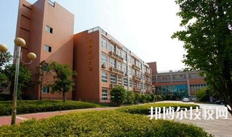 重慶北碚職業(yè)教育中心2020年報(bào)名條件、招生要求、招生對(duì)象