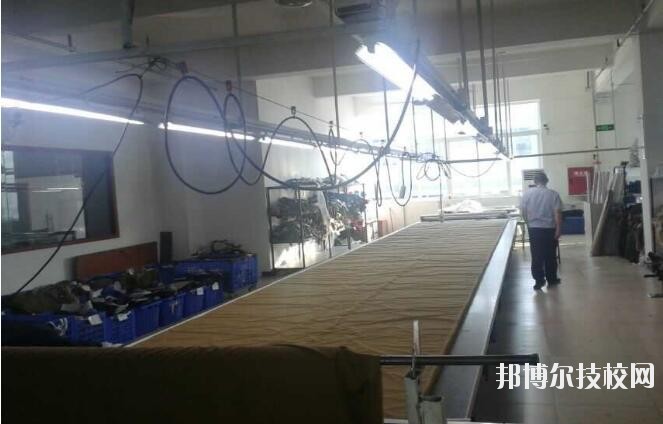 六盤水軍事技能職業(yè)學(xué)校2020年學(xué)費、收費多少