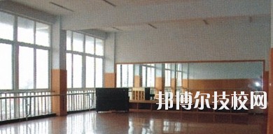 四川現(xiàn)代藝術(shù)學(xué)校2020年報(bào)名條件、招生要求、招生對(duì)象