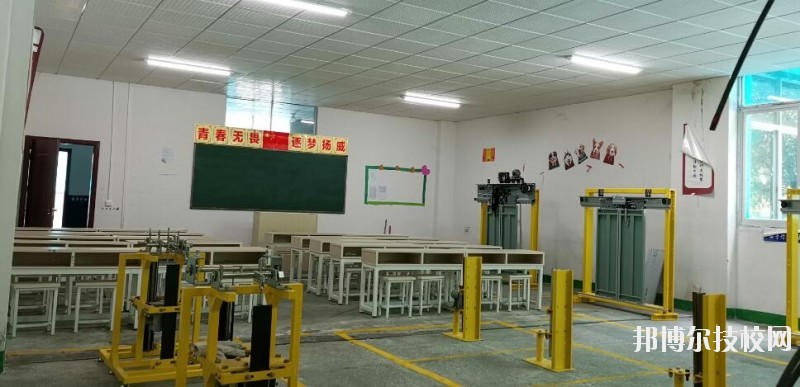 貴陽航洋動漫職業(yè)學(xué)校2020年學(xué)費、收費多少