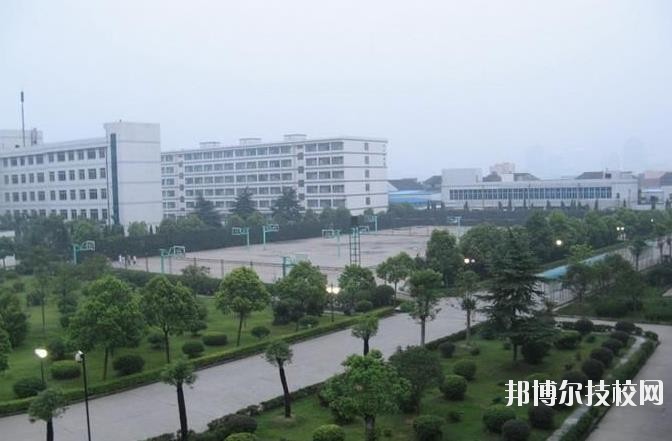 浙江工業(yè)職業(yè)技術(shù)學(xué)院怎么樣、好不好