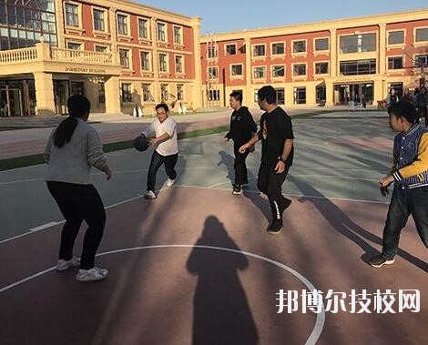 樂(lè)山醫(yī)藥科技學(xué)校高級(jí)技工學(xué)校2020年招生辦聯(lián)系電話(huà)