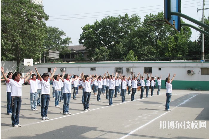 西安利君醫(yī)藥技工學(xué)校2020年報(bào)名條件、招生要求、招生對象 