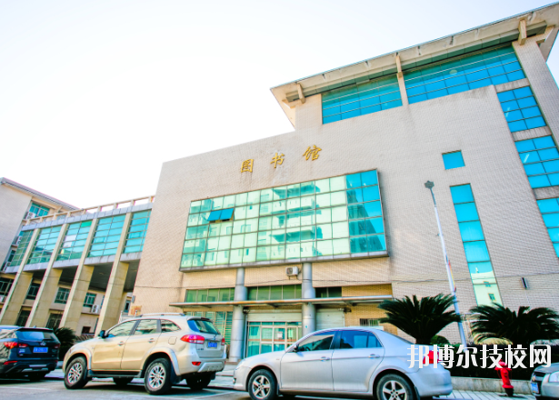 江西機械高級技工學(xué)校2020年報名條件、招生要求、招生對象