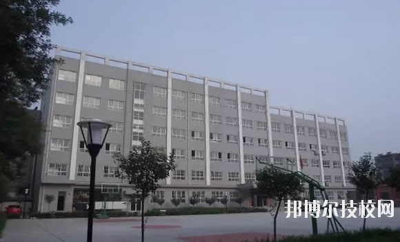 華陰市職業(yè)教育中心2020年報名條件、招生要求、招生對象 