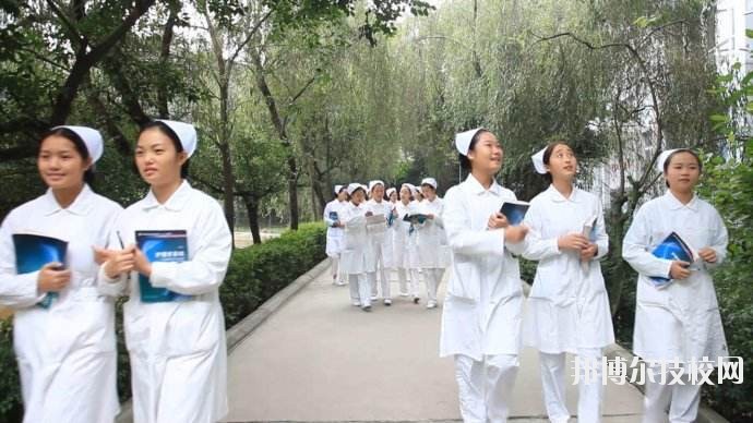  重慶渝東衛(wèi)生學(xué)校2020年報(bào)名條件、招生要求、招生對(duì)象