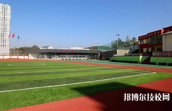 貴州科技學(xué)校2020年報(bào)名條件、招生要求、招生對(duì)象