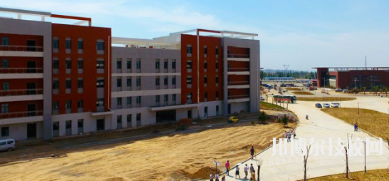 甘肅建筑材料工業(yè)學(xué)校2020年報(bào)名條件、招生要求、招生對象