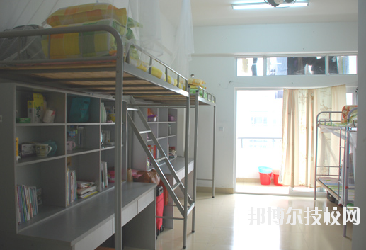 江蘇張家港中等專業(yè)學校2020年宿舍條件