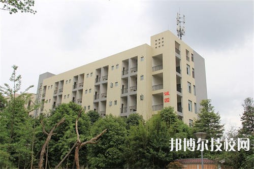 天府成人中等專業(yè)學(xué)校2020年報名條件、招生要求、招生對象