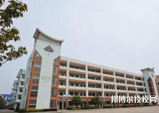 義烏城鎮(zhèn)職業(yè)技術學校2020年報名條件、招生要求、招生對象