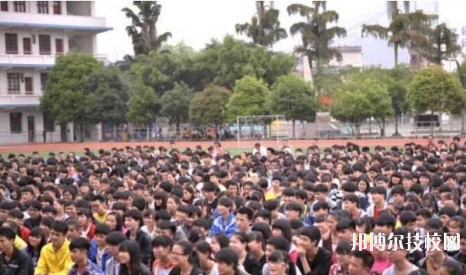 荔波職業(yè)高級(jí)中學(xué)2020年報(bào)名條件、招生要求、招生對(duì)象