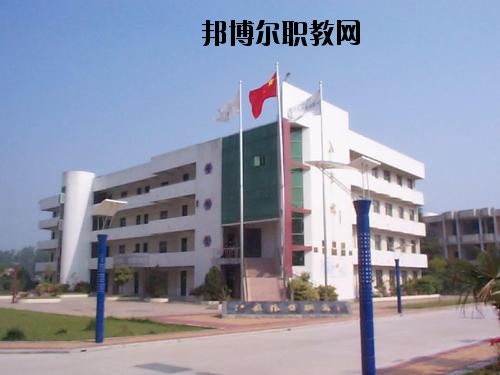 昭陽區(qū)高級職業(yè)中學2020年報名條件、招生要求、招生對象