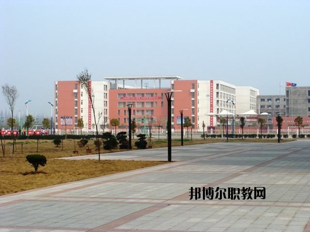 崇仁職業(yè)教育中心2020年報(bào)名條件、招生要求、招生對象 