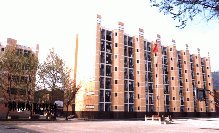 達(dá)州風(fēng)華職業(yè)技術(shù)學(xué)校2020年報(bào)名條件、招生要求、招生對(duì)象