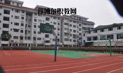 南充中等專業(yè)學(xué)校2020年報名條件、招生要求、招生對象
