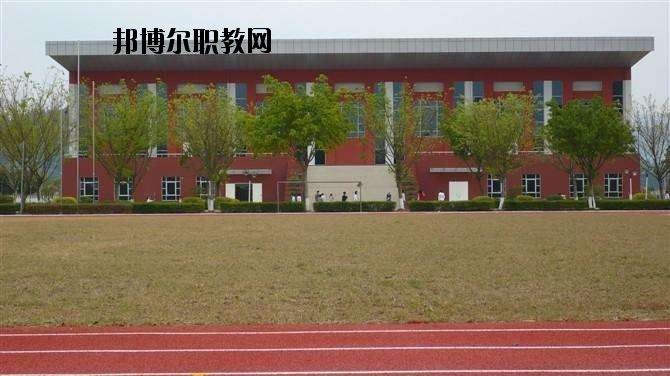 綿陽市世紀石油工程技術(shù)學(xué)校2020年招生辦聯(lián)系電話
