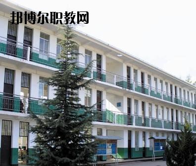 雙柏縣職業(yè)高級(jí)中學(xué)2020年報(bào)名條件、招生要求、招生對(duì)象