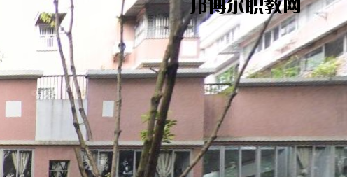 桂林交通技工學(xué)校2020年招生辦聯(lián)系電話(huà) 