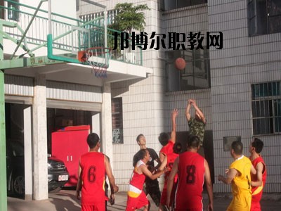 新平縣職業(yè)高級中學怎么樣、好不好