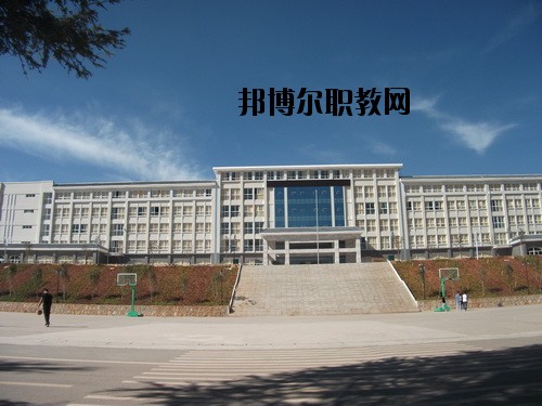文山職業(yè)高級中學2020年報名條件、招生要求、招生對象