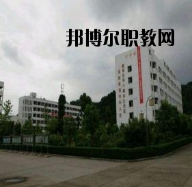 遂寧應(yīng)用高級(jí)技工學(xué)校2020年報(bào)名條件、招生要求、招生對(duì)象