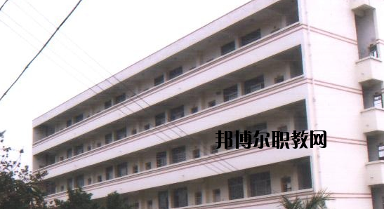 南寧電子工程學(xué)校2020年報(bào)名條件、招生要求、招生對(duì)象 