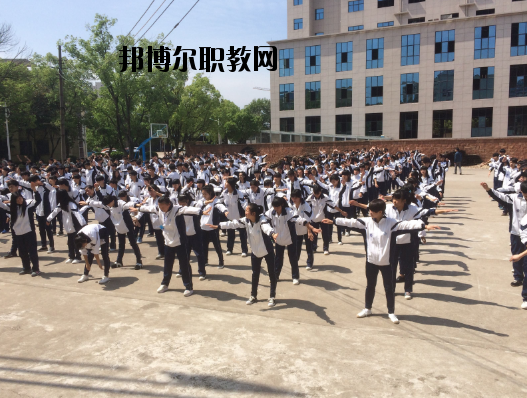 鷹潭工業(yè)中等專業(yè)學(xué)校2020年報(bào)名條件、招生要求、招生對象