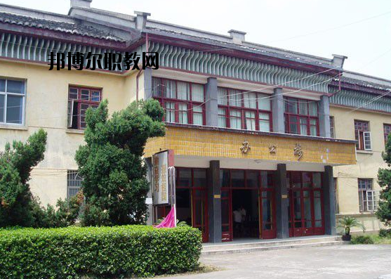 江西撫州創(chuàng)新學(xué)校怎么樣、好不好