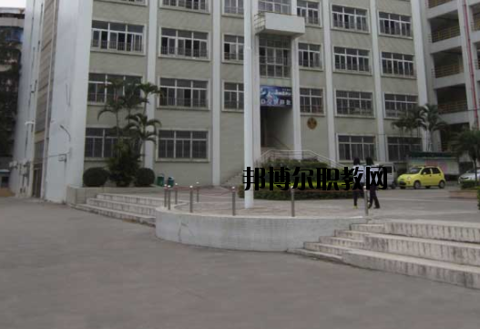 汕頭林百欣科技中專學(xué)校2020年報名條件、招生要求、招生對象
