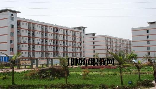 四川機(jī)電技術(shù)學(xué)校2020年報(bào)名條件、招生要求、招生對象