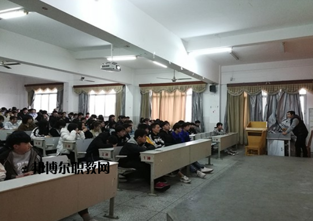 寧都縣科技職業(yè)學(xué)校2020年報名條件、招生要求、招生對象 