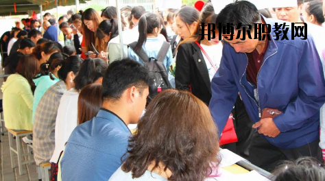 武威涼州區(qū)職業(yè)中等專業(yè)學(xué)校2020年學(xué)費(fèi)、收費(fèi)多少