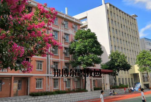 廣東工業(yè)貿(mào)易職業(yè)技術(shù)學(xué)校怎么樣、好不好
