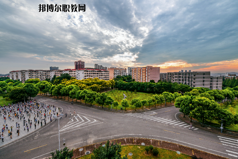 江蘇建筑職業(yè)技術(shù)學(xué)院怎么樣、好不好