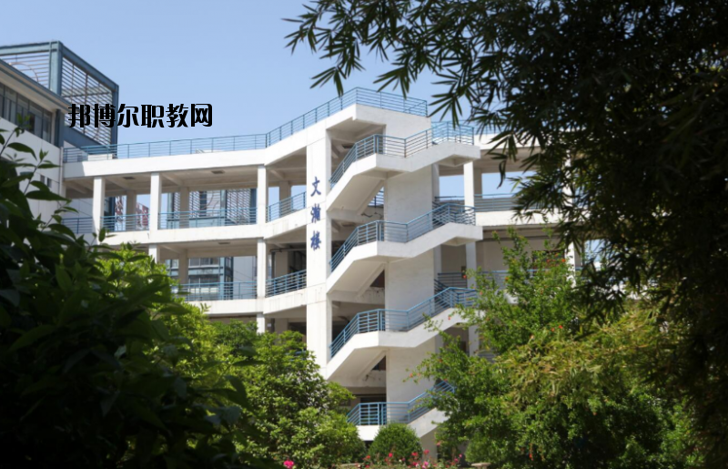 江蘇財經(jīng)職業(yè)技術(shù)學(xué)院2020年報名條件、招生要求、招生對象